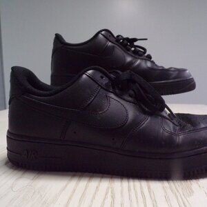 Size 9.5 - Nike Air Force 1 '07 Low Triple Black Used